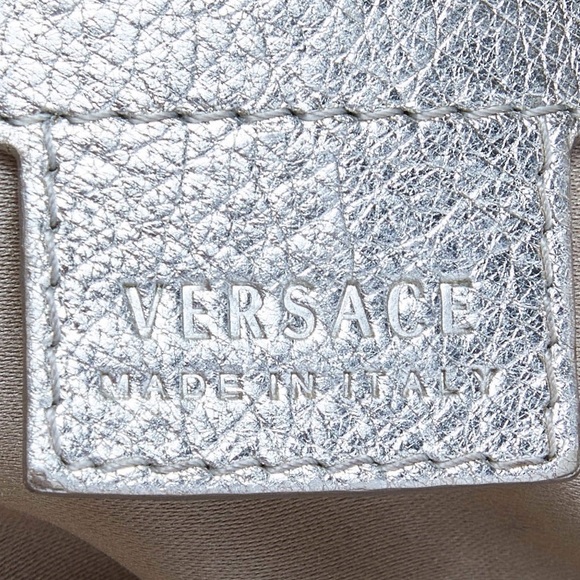 🇮🇹 Versace Black and Gold Women's Bag PRICE IS FIRM - Picture 7 of 9
